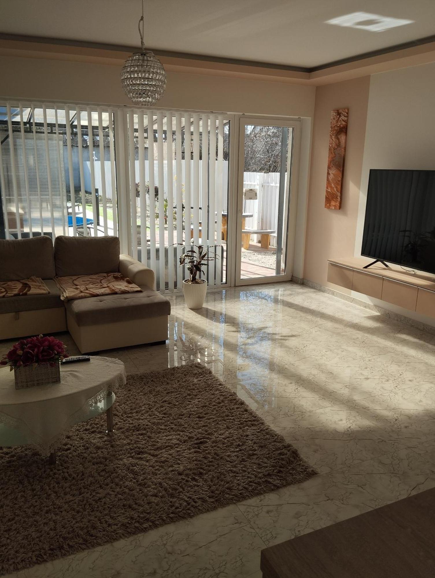 Sarkcsillag Teljes Csaladihaz- Star Complete Family House Apartment Szeged Exterior photo